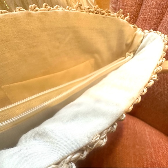 Beach Me! - Picture 3 of 3